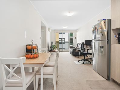 609/18 Cecil Avenue, Cannington WA 6107