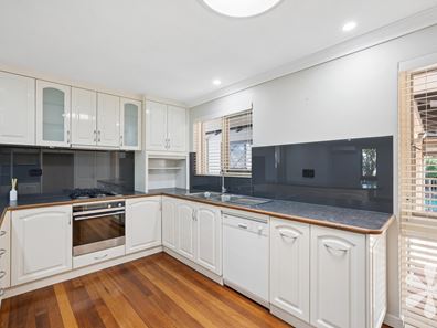 35 Windich Road, Bull Creek WA 6149
