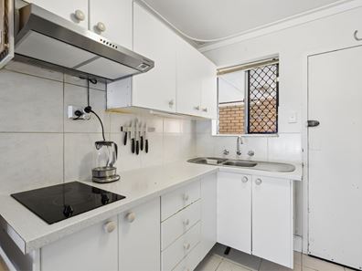 60/20 Ellerby Street, Glendalough WA 6016