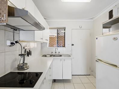 60/20 Ellerby Street, Glendalough WA 6016