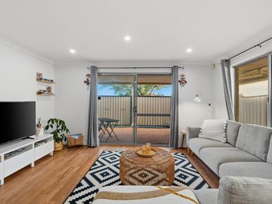 6 Dotterel Way, East Cannington WA 6107