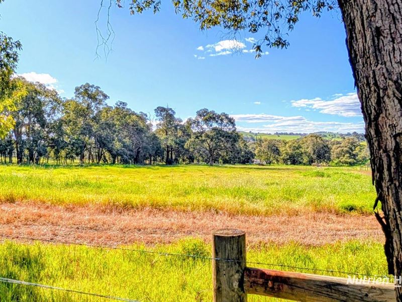2 (Lot 201) Lefroy Street, Gingin WA 6503