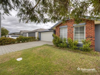 12 Vivid Chase, Dayton WA 6055