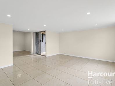 24 Shortland Way, Girrawheen WA 6064