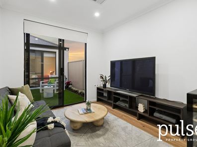 14A Parklands Square, Riverton WA 6148