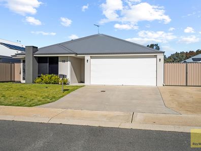 18 Grapple Road, Whitby WA 6123