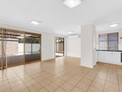 13/9 Merope Close, Rockingham WA 6168