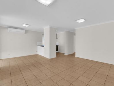 13/9 Merope Close, Rockingham WA 6168