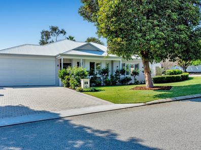16 Aiken Street, Myaree WA 6154