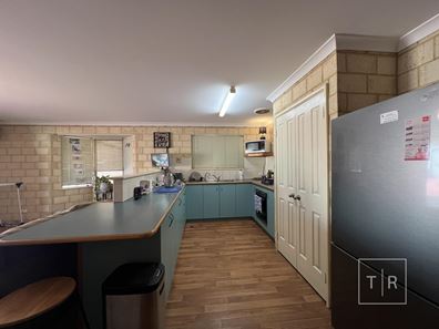 14 Scholey Street, Sinclair WA 6450