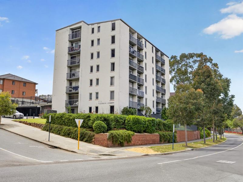 33/38-42 Waterloo Crescent, East Perth WA 6004