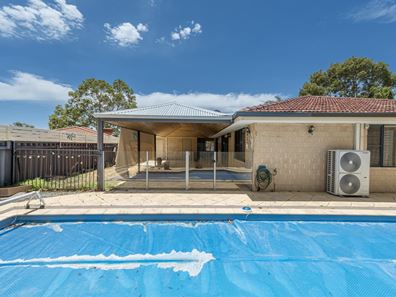 3 Plumdale Way, Woodvale WA 6026