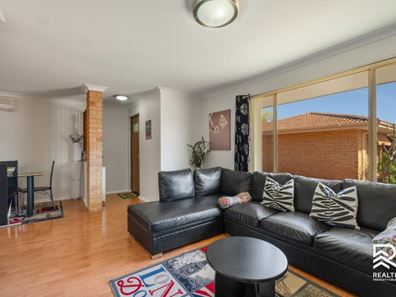 10/9-11 Mallard Way, Cannington WA 6107