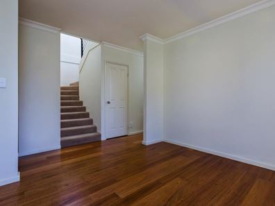 275c Corinthian Road East, Riverton WA 6148