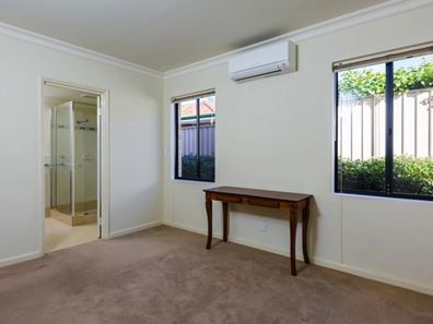 275c Corinthian Road East, Riverton WA 6148