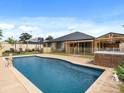37 Bindoon Loop, Huntingdale WA 6110