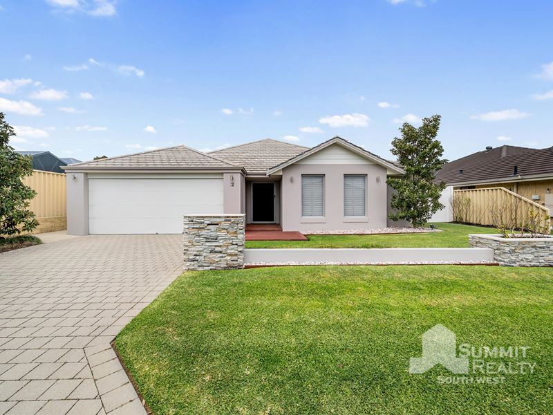 12 Surrey Link, Millbridge