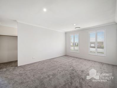 12 Surrey Link, Millbridge WA 6232