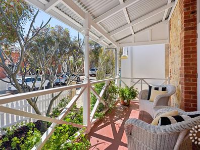 17 Tuckfield Street, Fremantle WA 6160