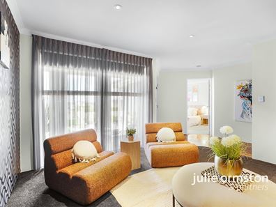 63 Raeside Drive, Landsdale WA 6065