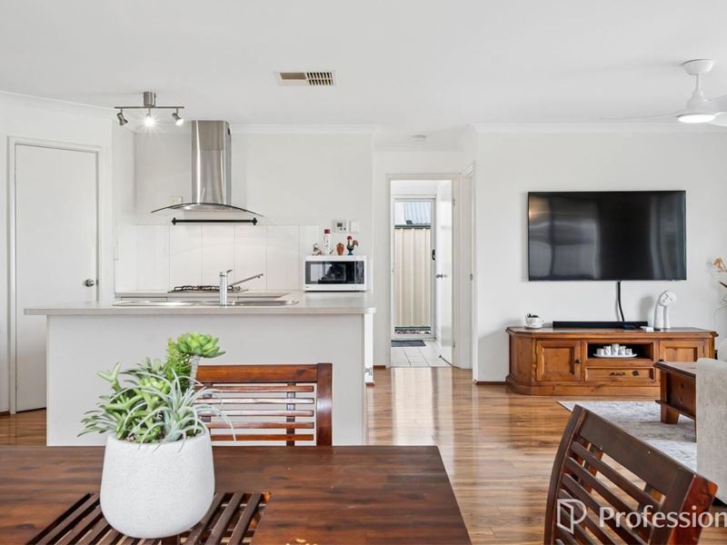 5 Sunrays Street, Byford WA 6122