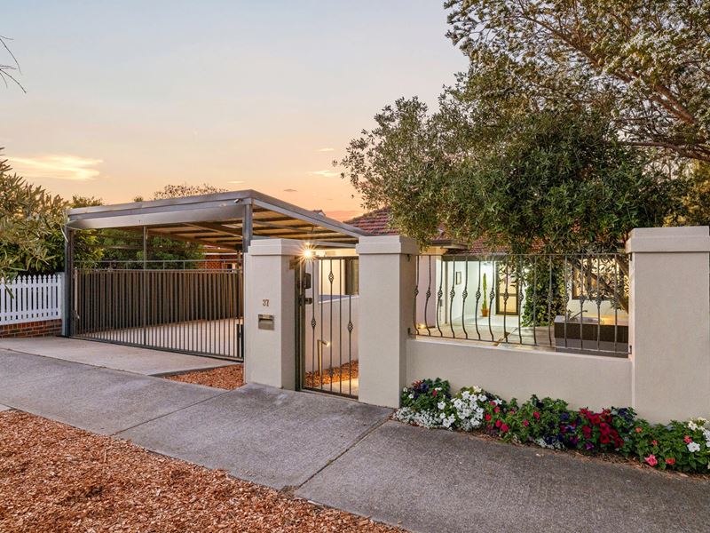 37 Victoria Street, St James WA 6102
