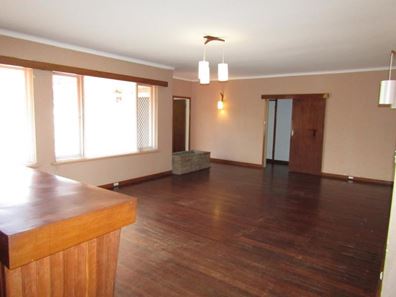 92 The Strand, Bedford WA 6052