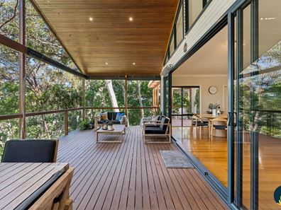 15 Mackie Road, Roleystone WA 6111