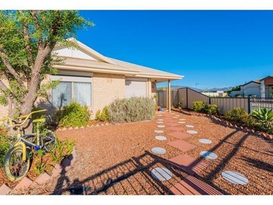 315 Wentworth Parade, Success WA 6164