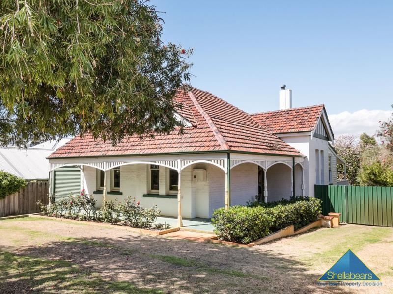 10 Queenslea Drive, Claremont WA 6010