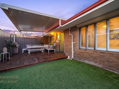 2/120 Matheson Road, Applecross WA 6153