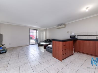 11/153 Sevenoaks Street, Cannington WA 6107