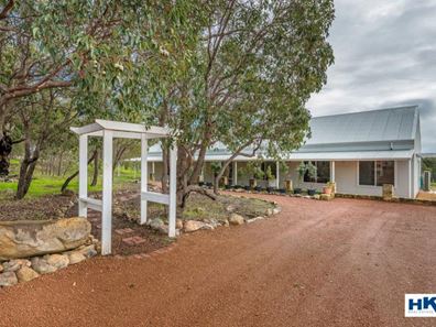 165 Alawoona Circle, Bullsbrook WA 6084