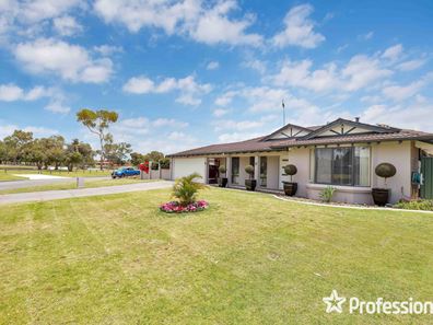 3 Elata court, Thornlie WA 6108