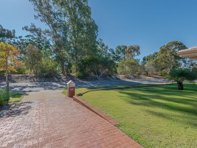 5 Bermuda Drive, Ballajura WA 6066