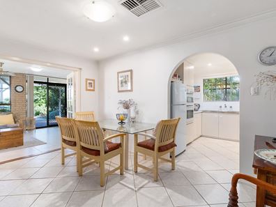 32 Corrigan Way, Greenwood WA 6024