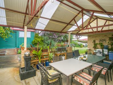 26 Young Street, Gosnells WA 6110