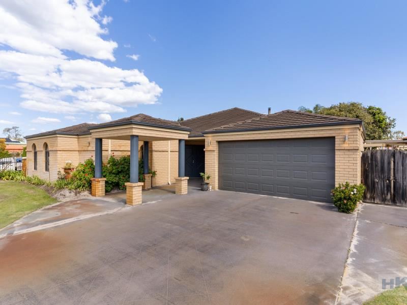 6 Moet Terrace, The Vines WA 6069