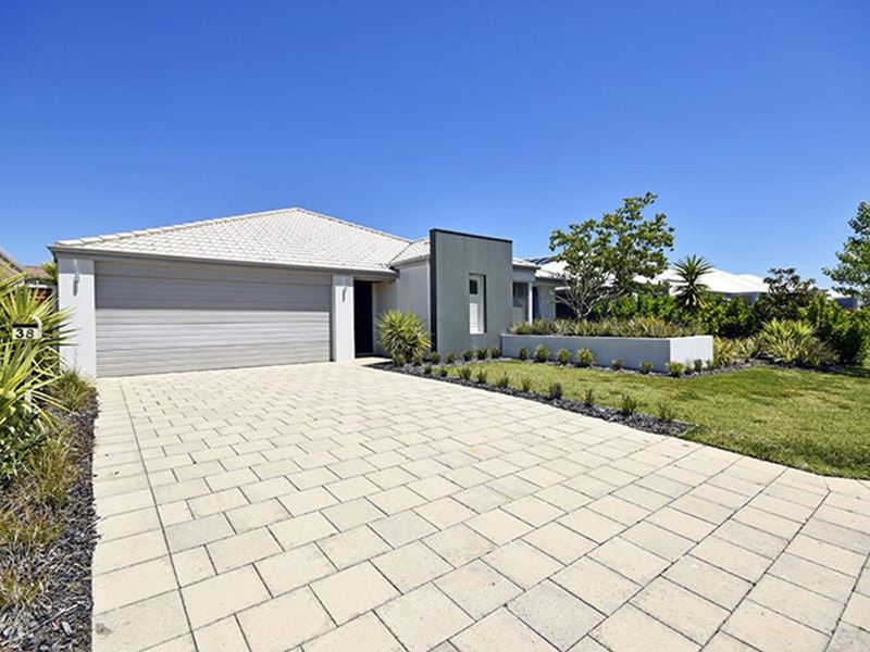 38 St Leonards Boulevard, Dayton