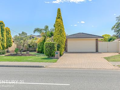 24 Murdoch Road, Thornlie WA 6108