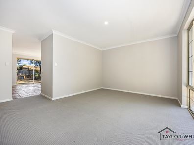 9 Steen Court, Clarkson WA 6030