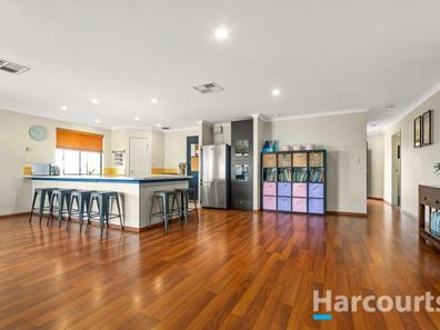 2 Badcoe Ally, Clarkson WA 6030