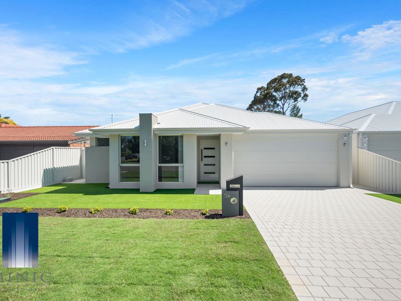 5B Collett Way, Leeming
