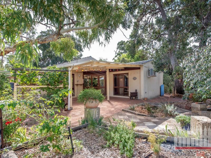 110 Huntley Street, Gooseberry Hill