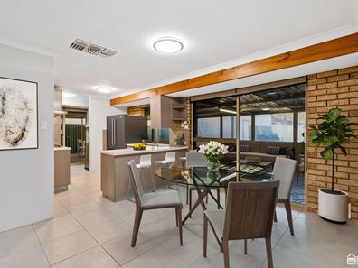 42 Silverhill Loop, Seville Grove WA 6112