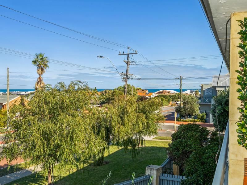 8/35 North Beach Road, North Beach