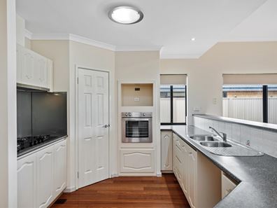 11 Lucida Road, Southern River WA 6110