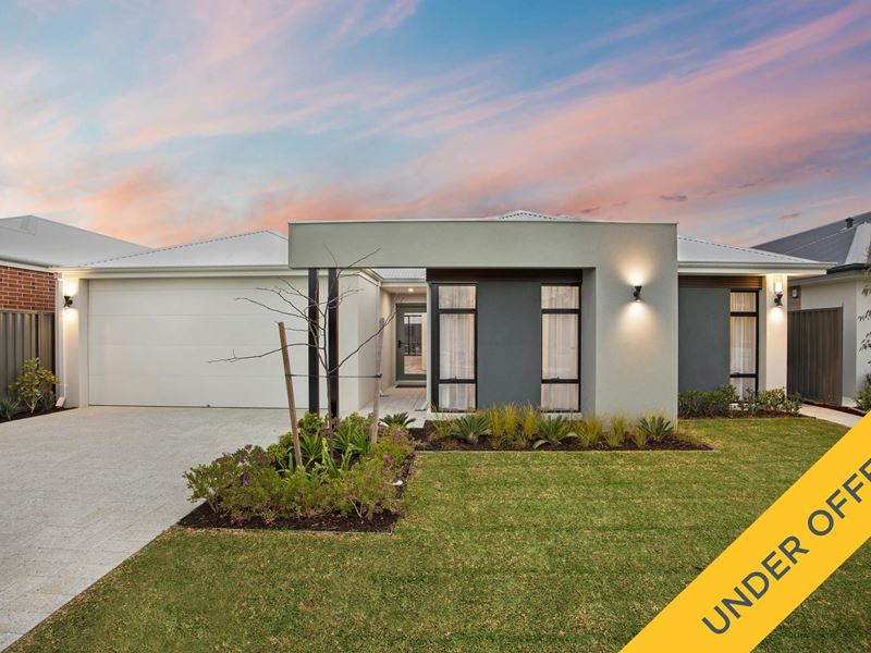 8 Entwistle Way, Aveley WA 6069