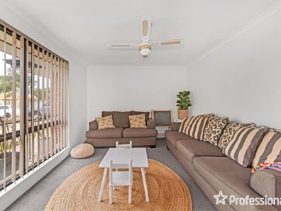 24 Nightingale Way, Warnbro WA 6169