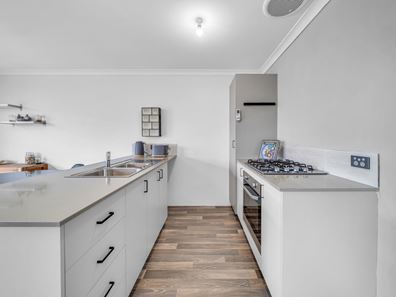 20 Wistow Drive, Aveley WA 6069